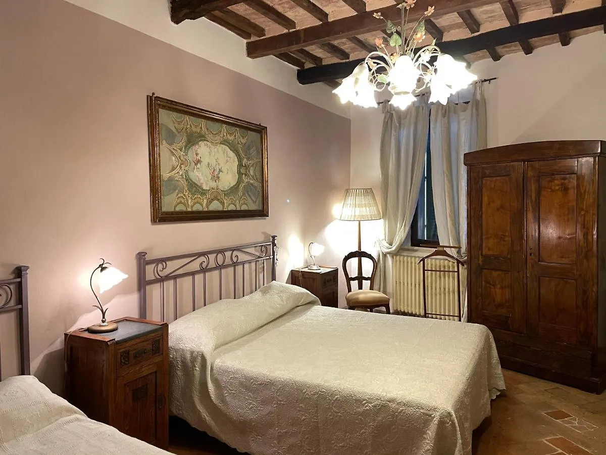 Guesthouse Da Idolina Dal 1946 Montalcino 3*,  Italy
